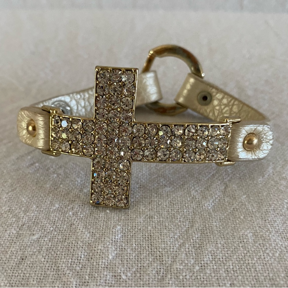 Leather cross bracelet